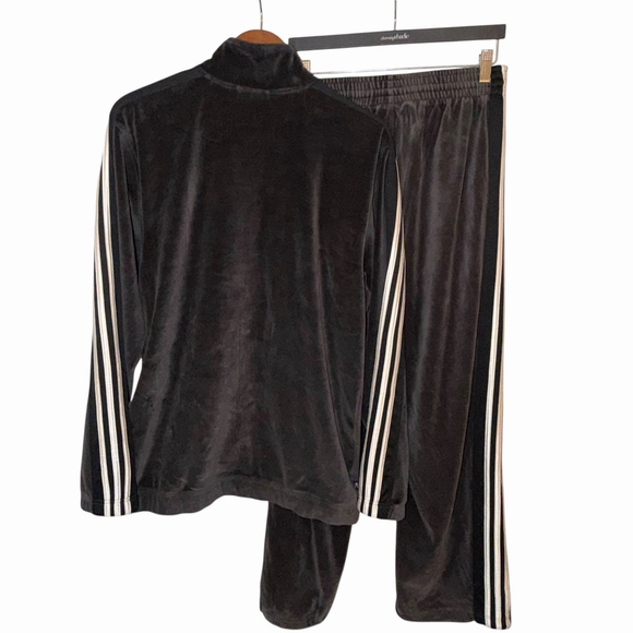 Adidas Velour Tracksuit Mens M Black Gray Track Jacket Pants Set 3 Stripes READ - Picture 3 of 16